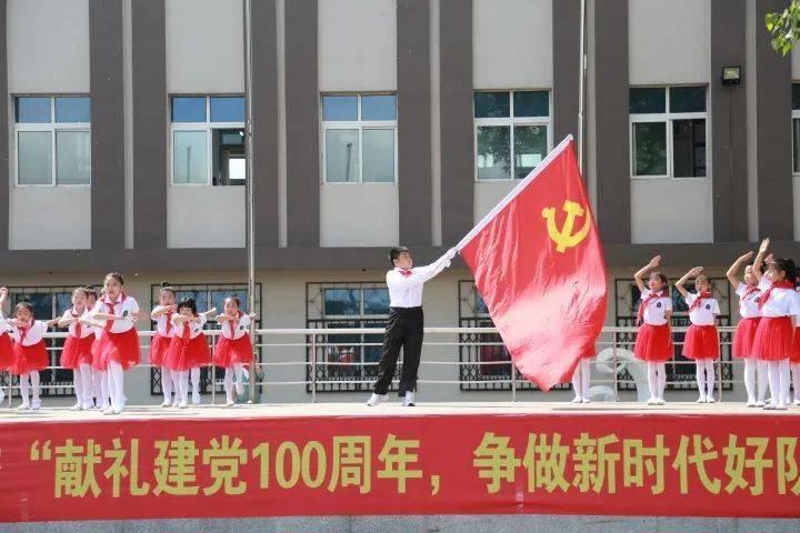 逃出小村落